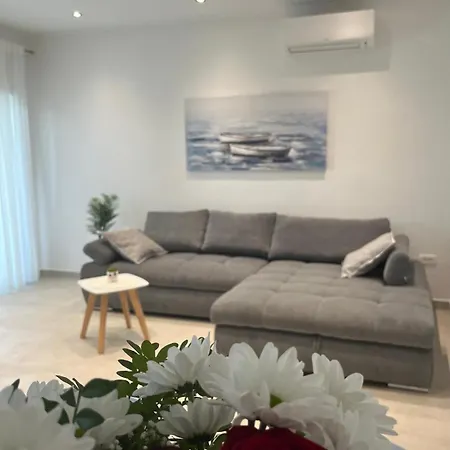 Ostro Apartment Trogir
