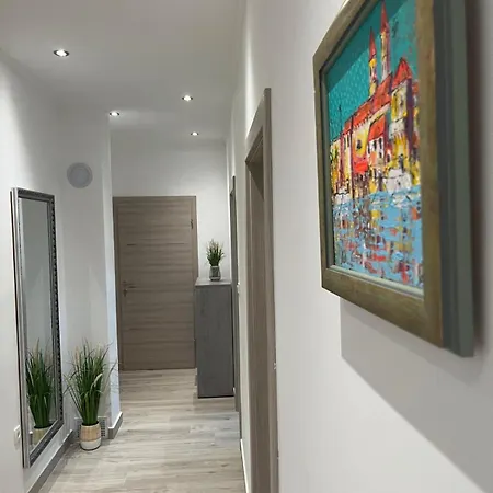 Apartment Ostro