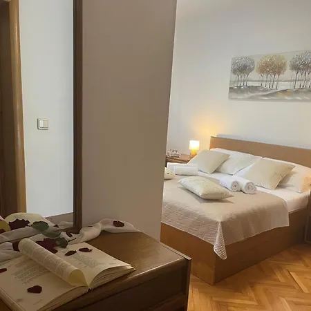 Apartment Ostro Trogir